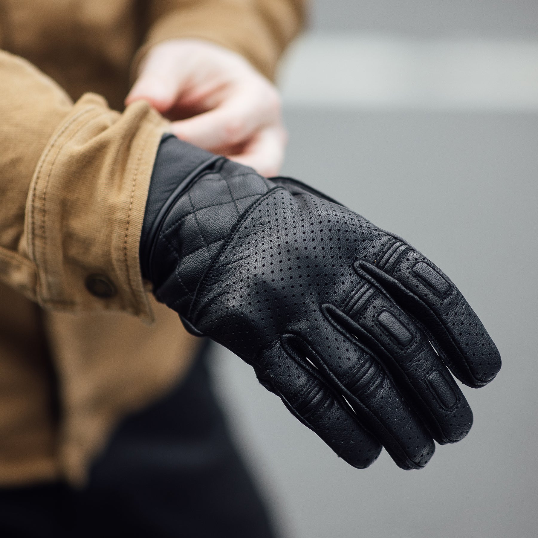 Clanstone Leather Glove